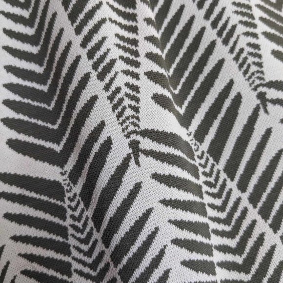 Metalicus Australia - Green Geometric/Leaf Print Midi Dress. Size S - Picture 8 of 8